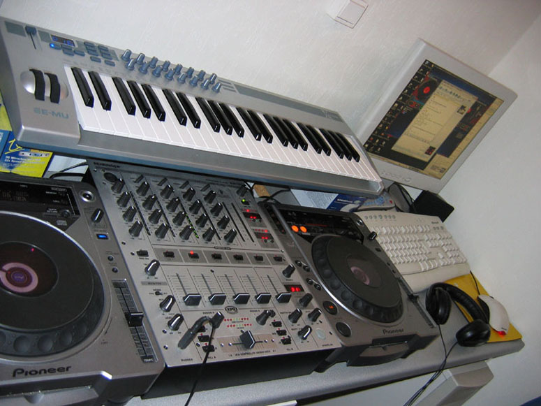 Photo : Clavier Maitre MIDI E MU Xboard 49