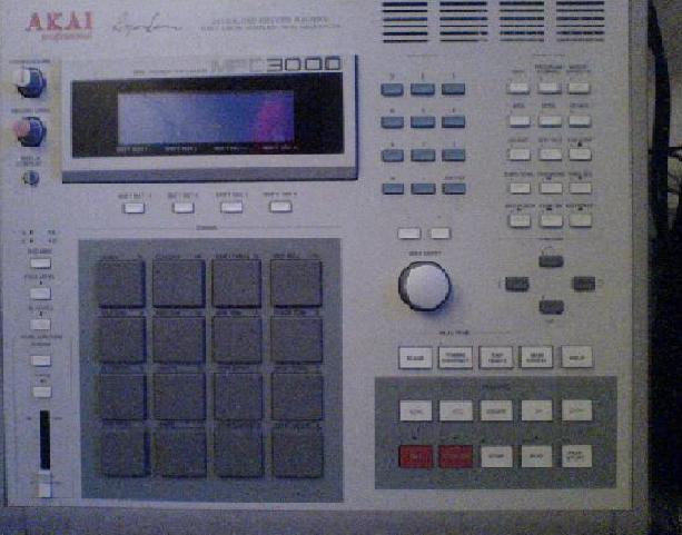 Photo annonce AKAI MPC 3000 edition limite Roger Linn
