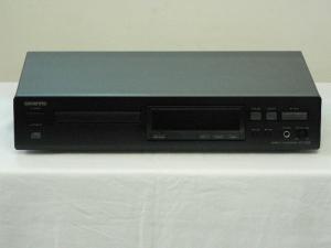 Photo : Lecteur CD ONKYO DX 7222