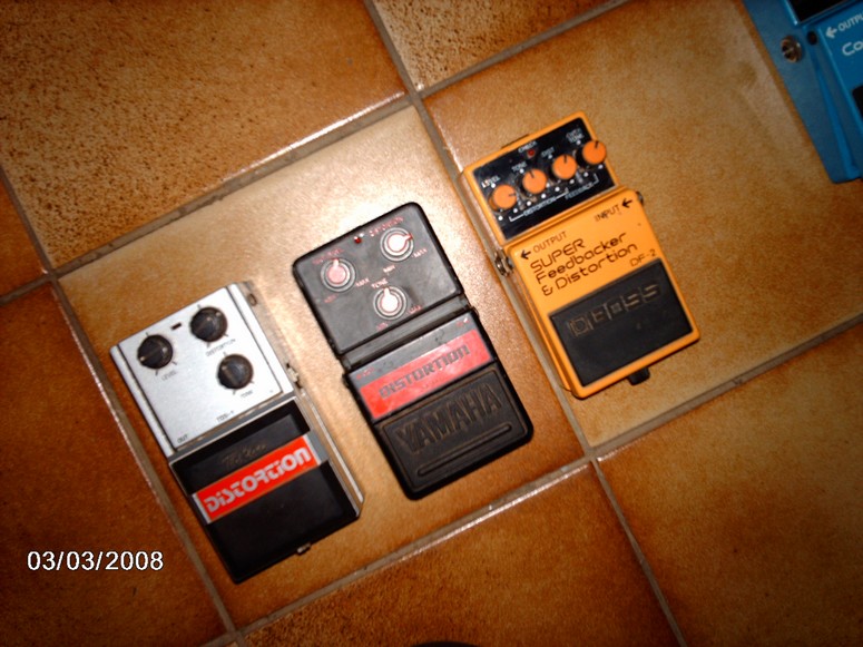 Photo : Pedale de distortion Yamaha