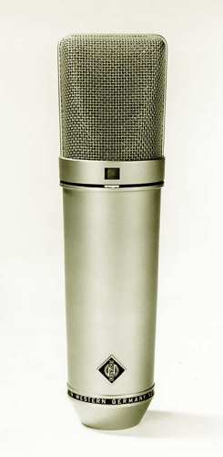 Photo : Neumann U 67 & alimentation
