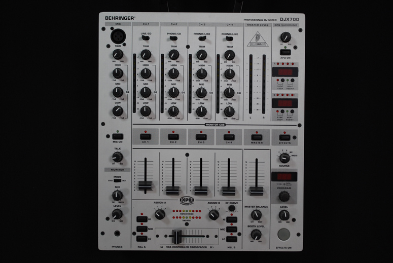 Photo annonce BEHRINGER DJX700