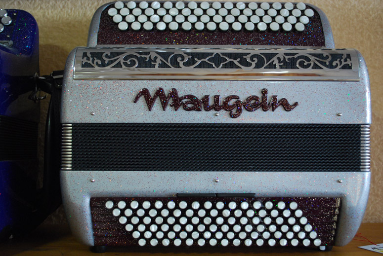 Photo : MAUGEIN OCTAVIA 96 BASSES