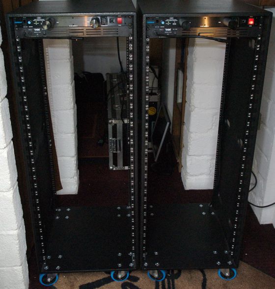 Photo annonce 2 Rack Armoire
