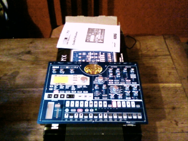 Photo : Boite a Rythme Korg EMX1 & casque tout neuf