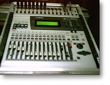 Photo annonce Yamaha 01v & carte adat MY8AT + carte son