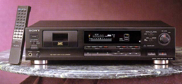 Photo : Platine DAT Sony DTC 690