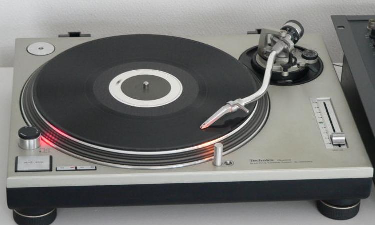 Photo annonce Platine technics SL1200 MK2