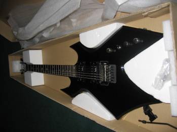Photo : BC Rich Warlock NJ