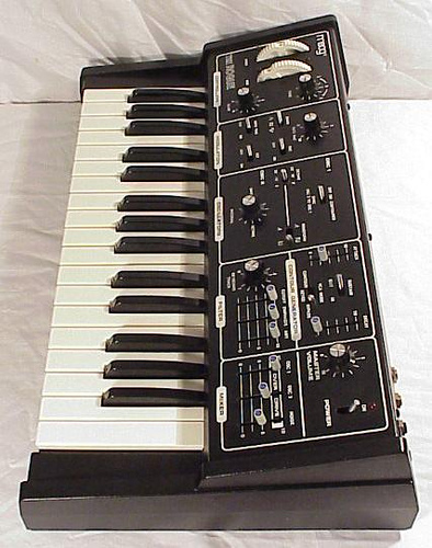 Photo : Synthe Analogique Moog The Rogue