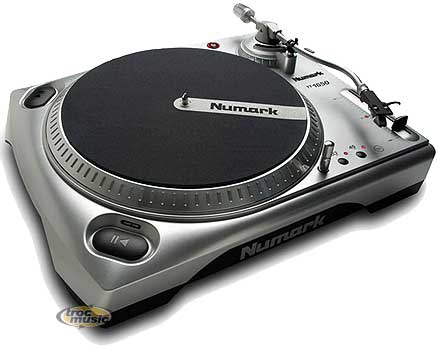 Photo : Platines Numark TT 1650 & Mix DM 950