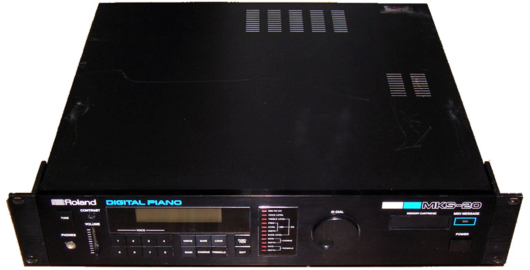 Photo : ROLAND MKS 20