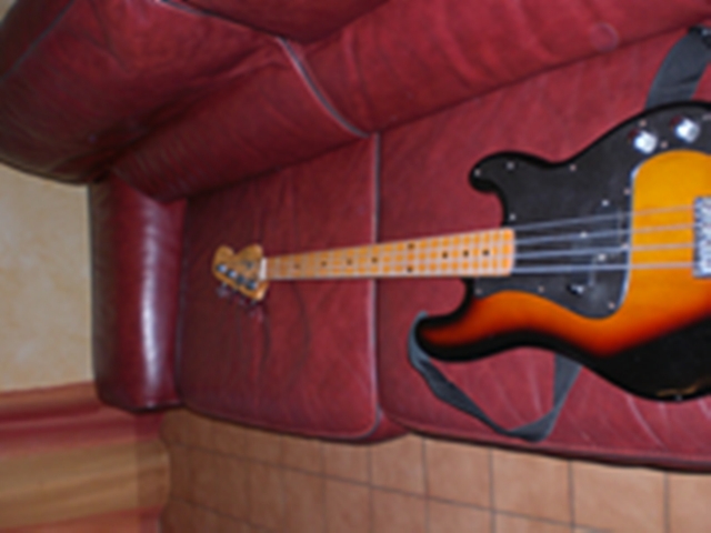 Photo annonce Basse Electrique BEHRINGER