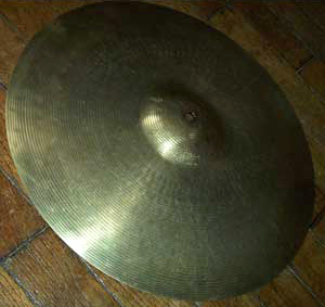Photo : Cymbale SABIAN 20 classic ride HH