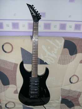 Photo : Guitare Jackson PS4