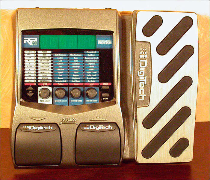 Photo : Multi effet DIGITECH RP 250