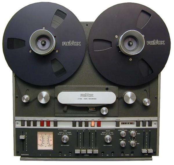 Photo : Revox A700