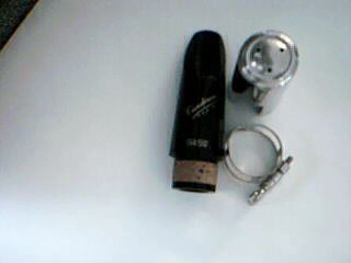Photo annonce BEC DE CLARINETTE  VANDOREN B45 ligature