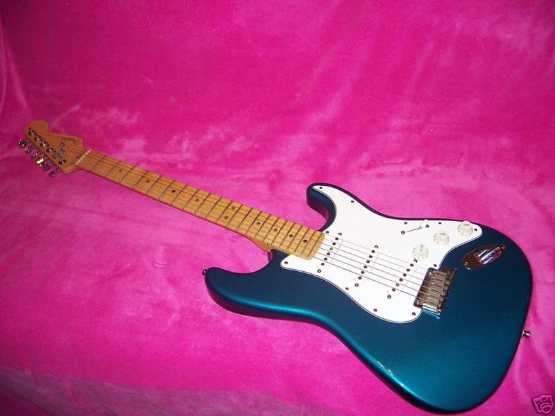 Photo annonce Fender Stratocaster US & Etui