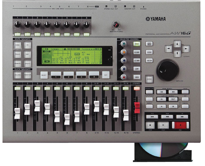 Photo : Studio Multipistes Yamaha AW16G