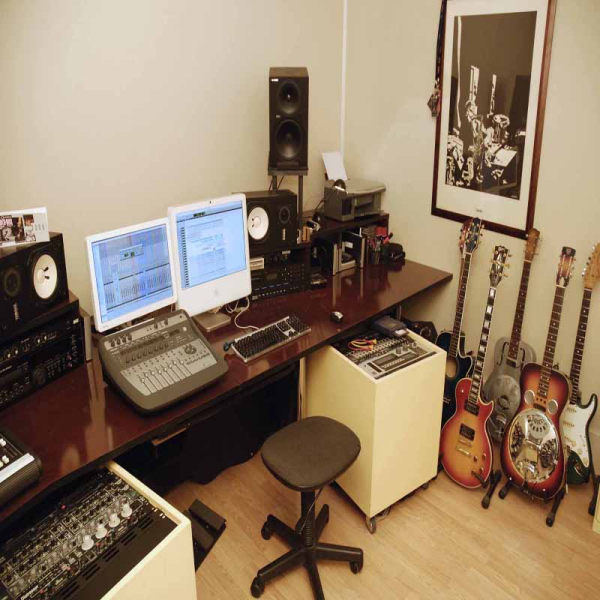 Photo annonce Arrangeur avec Studio