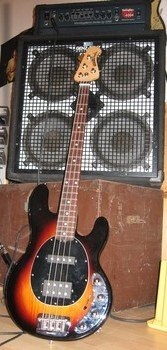Photo : Musicman stingray 4 HS