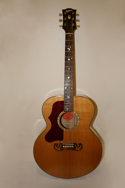 Photo annonce GIBSON GAUCHER J 100 XT CUSTOM