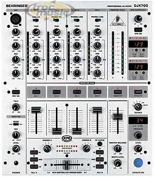 Photo annonce Console Mixage 5 voies BEHRINGER DJX 700