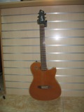 Photo : GODIN A6