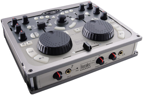 Photo : DJ console MK2 Hercules