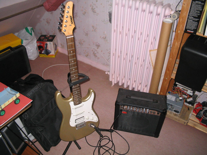 Photo annonce Pack guitare electrique Storm & Accessoires