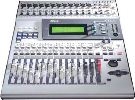 Photo annonce YAMAHA 01V + Carte ADAT + Fly transport