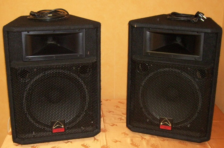Photo annonce Enceinte amplifiee Wharfedale Pro EVPX12P