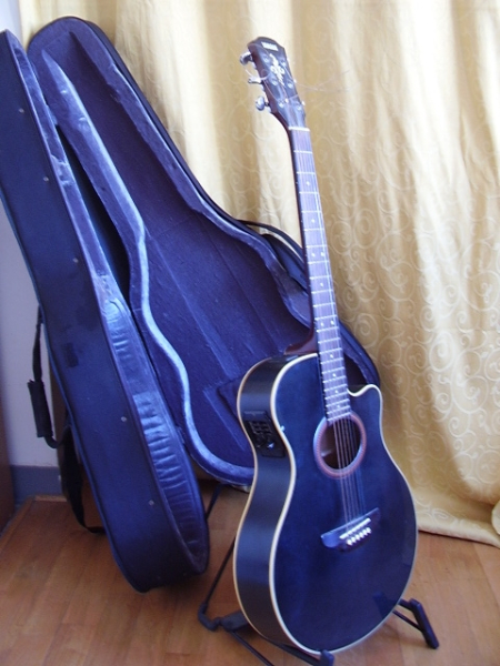 Photo annonce Guitare Yamaha APX 4 A