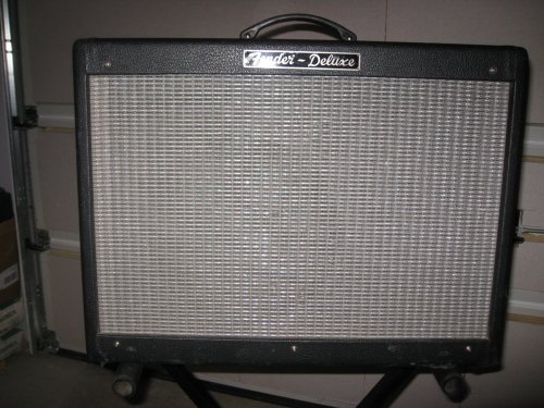 Photo annonce AMPLI COMBO FENDER DELUXE HOT ROD 40 W LAMPE
