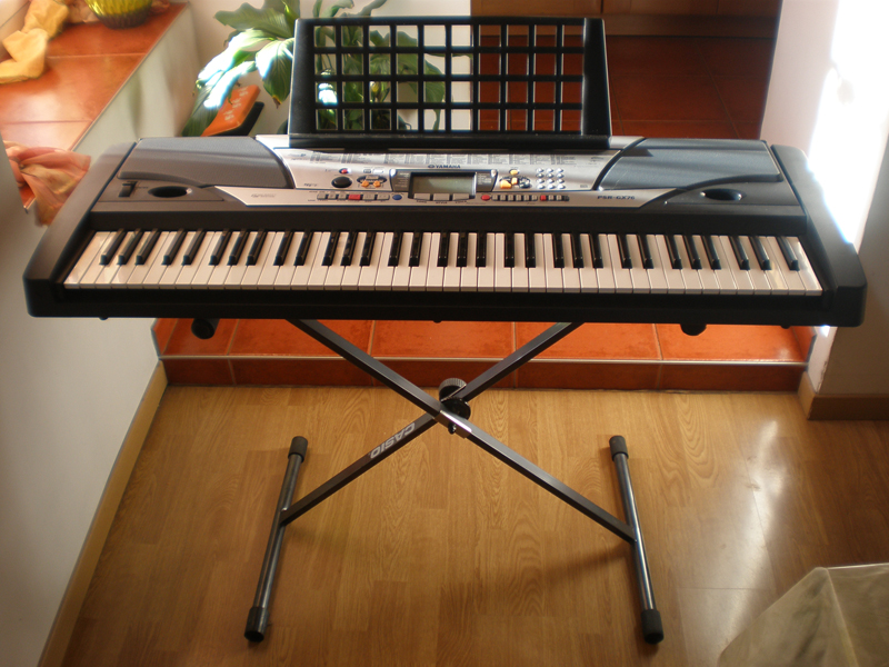 Photo annonce Clavier arrangeur Yamaha PSR GX76 & Stand