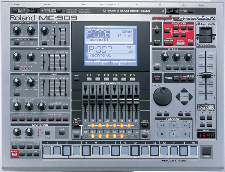 Photo annonce ROLAND GROOVEBOX MC909