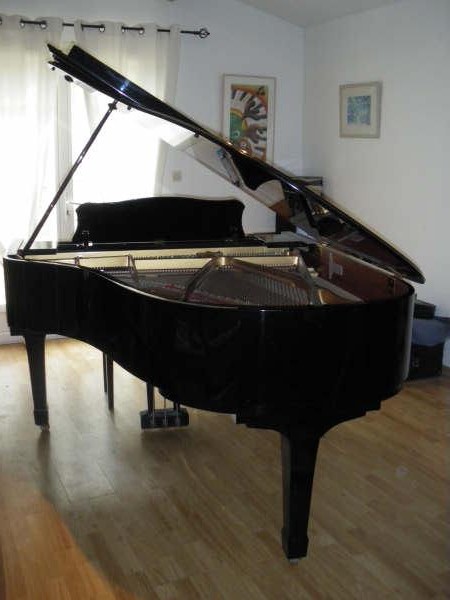 Photo annonce Yamaha C3 Quart de queue laque noir 