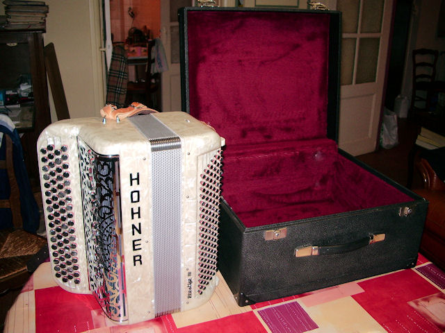 Photo annonce Accordeon HOHNER prestige 3 blanc
