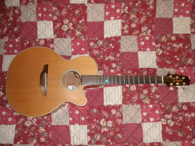 Photo annonce TAKAMINE Santa Fe electro acoustique & Malle
