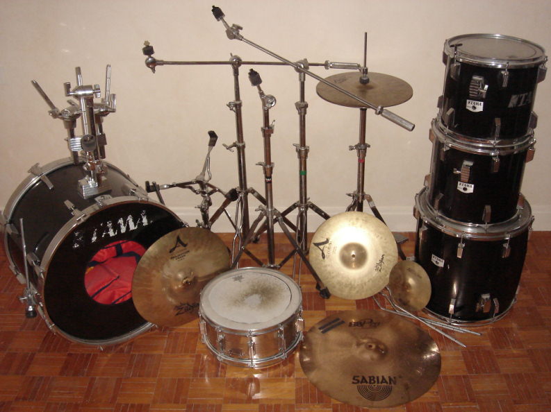 Photo annonce TAMA Rockstar 22 14 16 18 complete