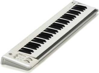 Photo annonce Korg K61 & carte son + mixage + enceintes