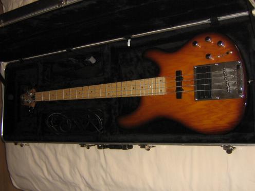 Photo annonce Basse Ibanez ATK 300