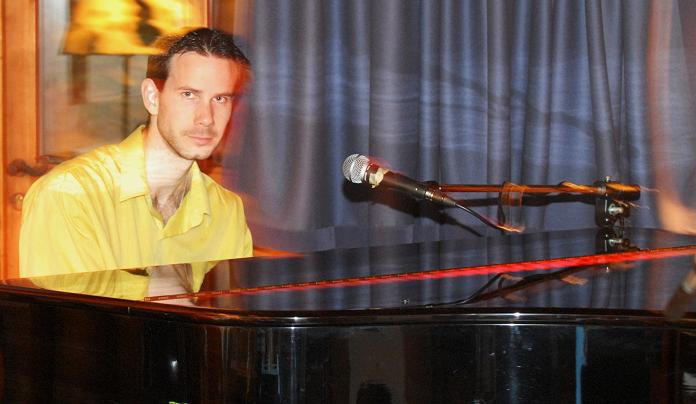 Photo annonce Pianiste pour hotels restaurants piano bars