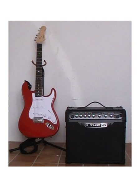 Photo annonce Squier Bullet Strat & Ampli Line 6 15W