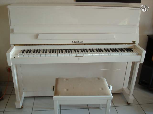 Photo annonce Piano droit hoffmann 117 by bechstein