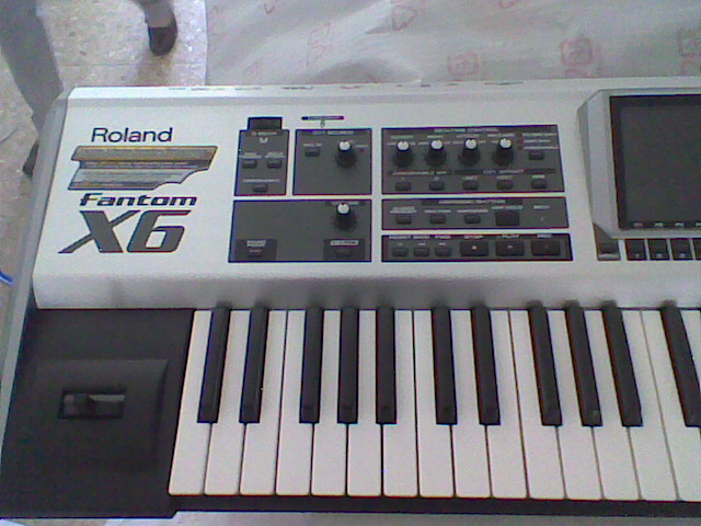 Photo annonce Roland Fantom X6 & options