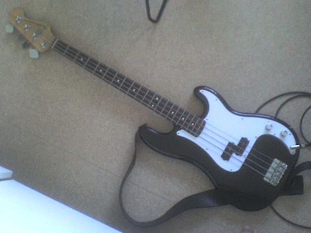 Photo : Fender Precision bass 1986 japan