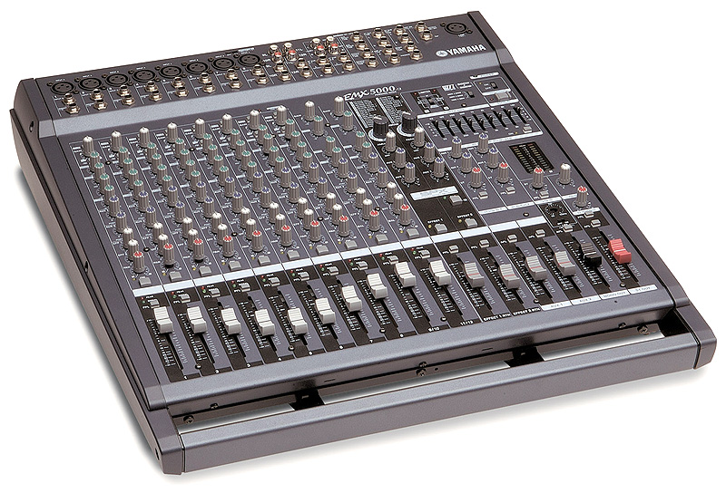 Photo : YAMAHA EMX 5000 12