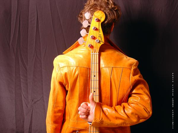 Photo : Bassiste Choriste de Profession